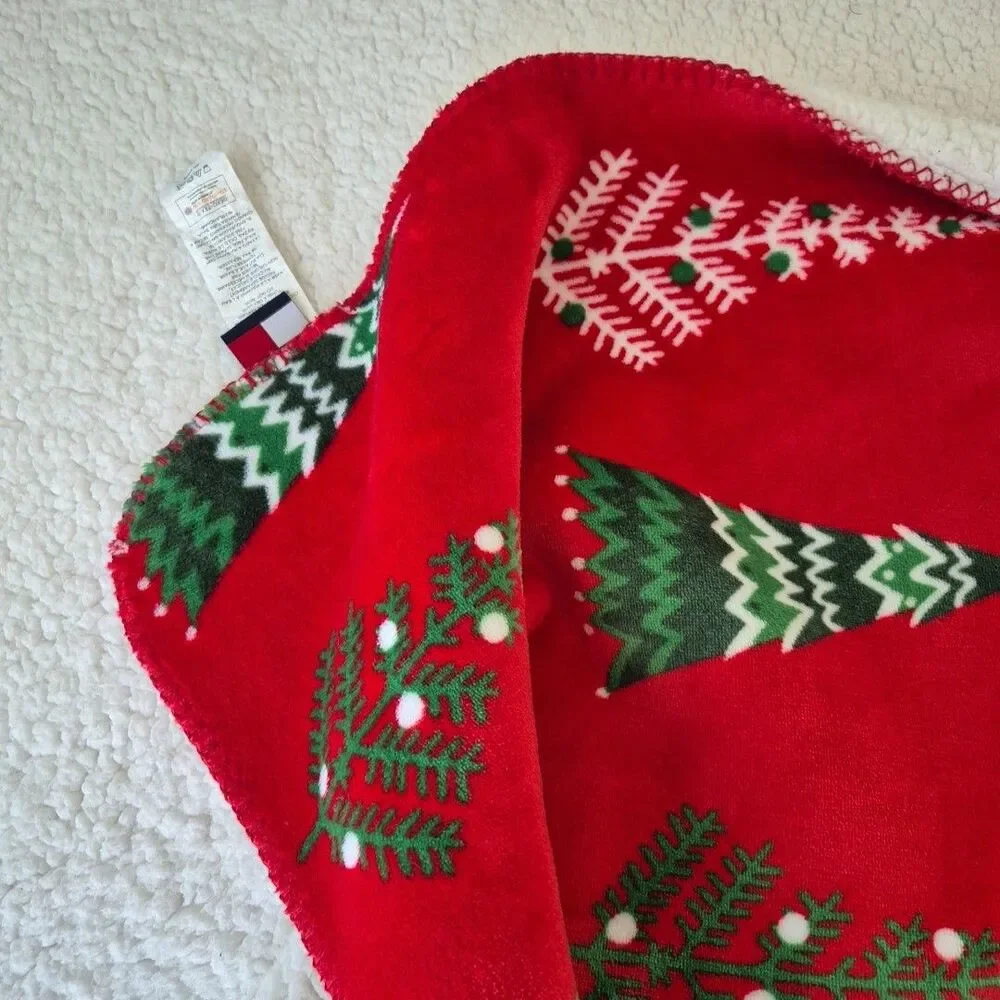 Tommy Hilfiger Red Green White Christmas Tree Plush Sherpa Throw Blanket 50x60
